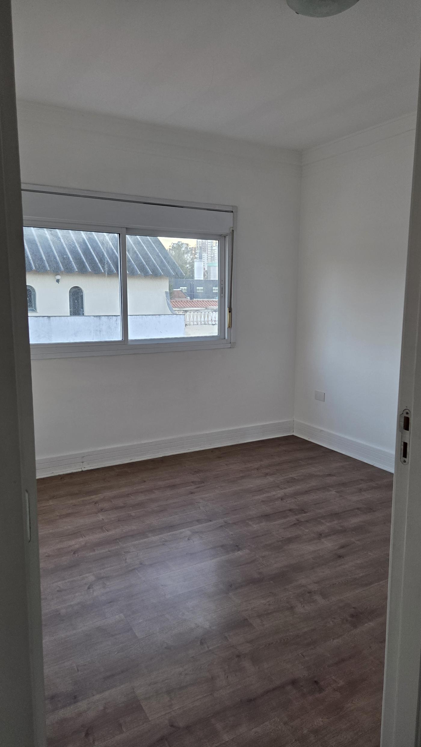 Ambiente do andar superior — casa triplex à venda no Ipiranga, Rua Oliveira Melo 482