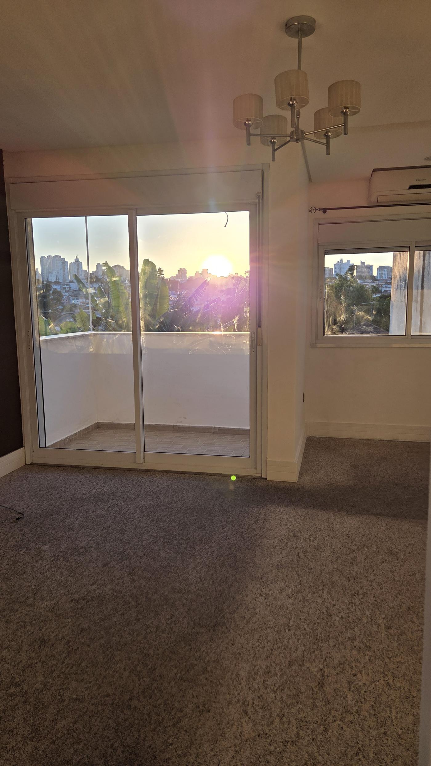 Ambiente do andar superior — casa triplex à venda no Ipiranga, Rua Oliveira Melo 482