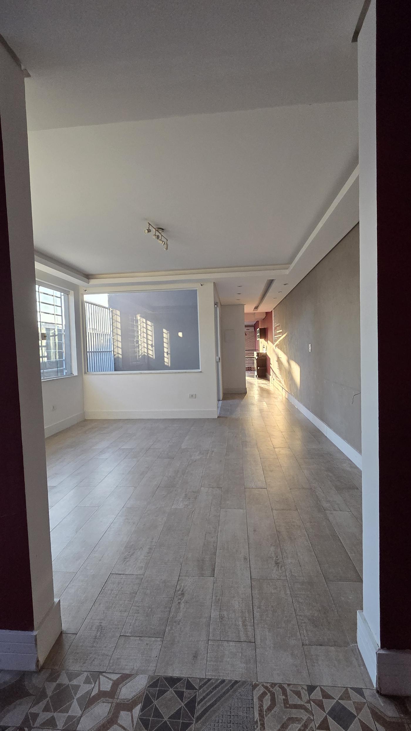 Ambiente do térreo — casa triplex à venda no Ipiranga, Rua Oliveira Melo 482