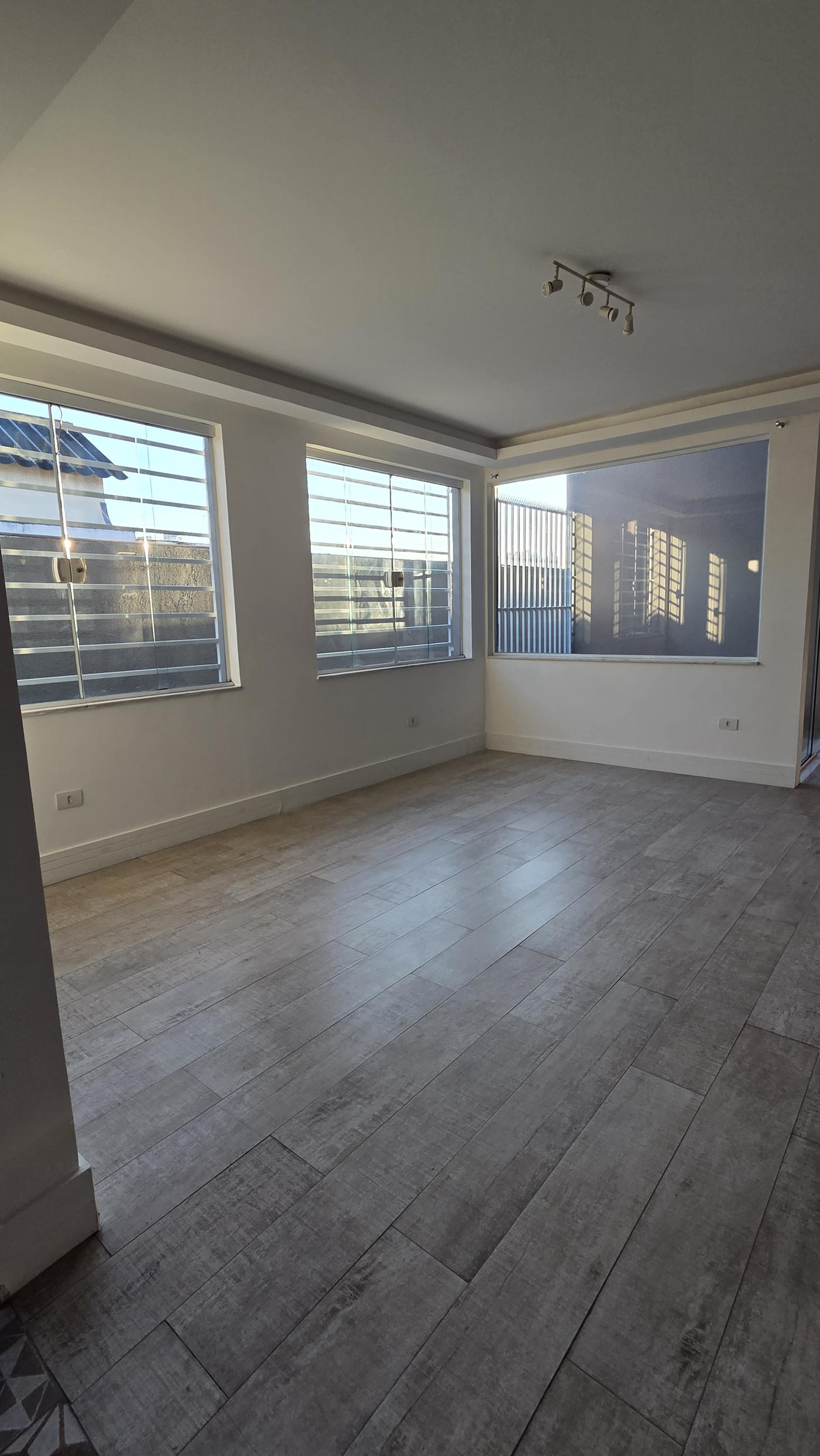 Ambiente do térreo — casa triplex à venda no Ipiranga, Rua Oliveira Melo 482