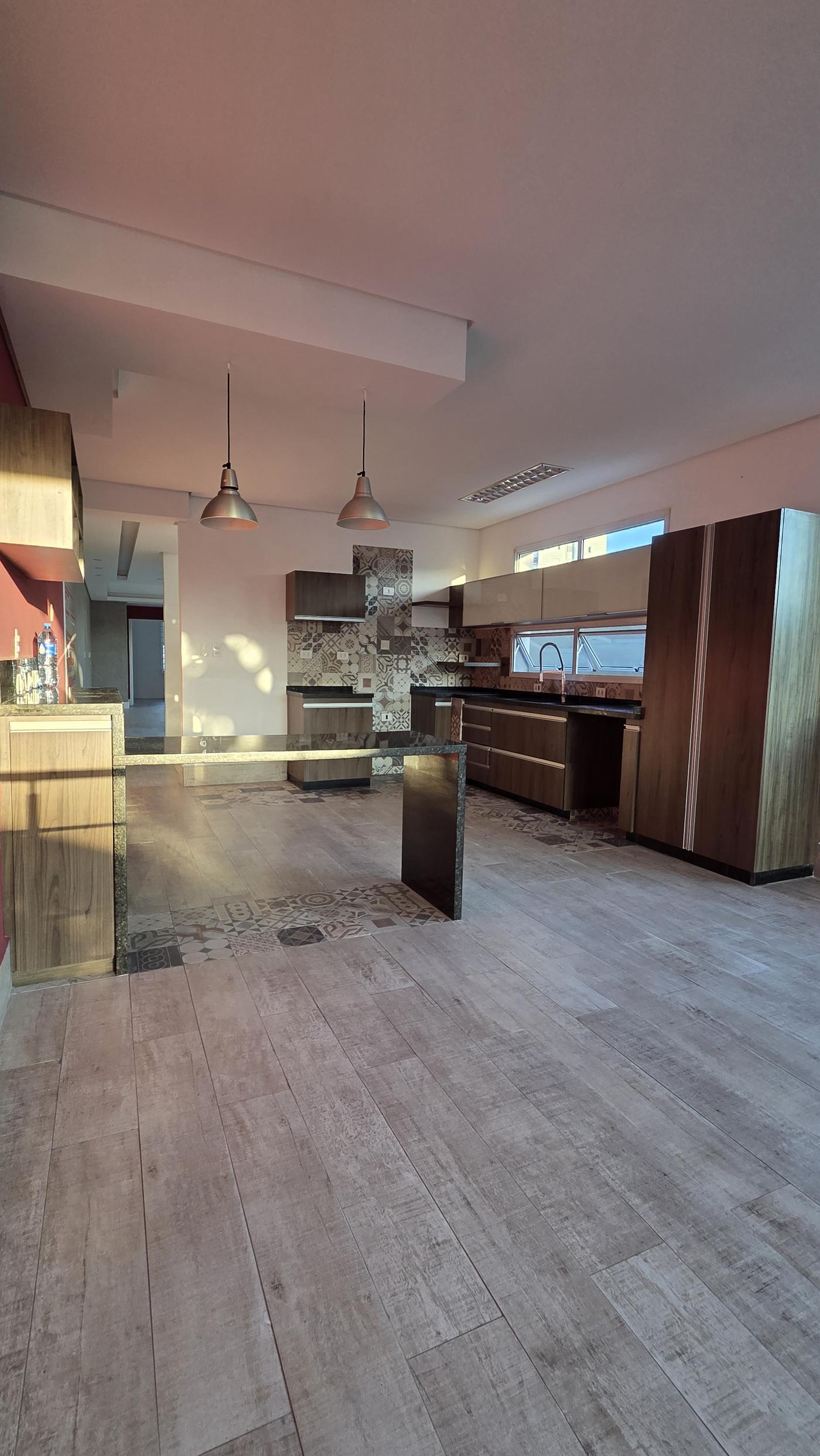 Ambiente do térreo — casa triplex à venda no Ipiranga, Rua Oliveira Melo 482